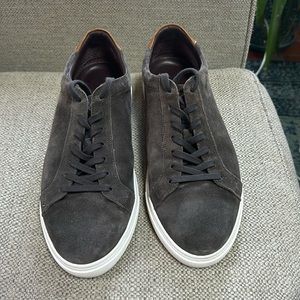 Allen Edmonds size 10 Courtside Lace Up Sneaker